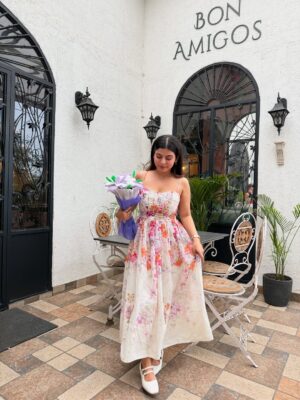 Yashita Rai Instagram - To everyone who made me smile this year : thank you for being my kind of magic 🌷🤍✨ this birthday wasn’t just celebration - it was a reminder of how loved I am 🍃🥹