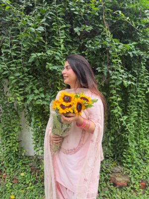 Yashita Rai Instagram - To everyone who made me smile this year : thank you for being my kind of magic 🌷🤍✨ this birthday wasn’t just celebration - it was a reminder of how loved I am 🍃🥹