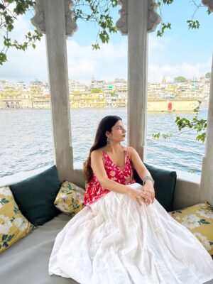 Yashita Rai Instagram - Living my Desi Princess dreams in Udaipur 🛕🪷🦚🪞🪬🛺✨
Nothing feels more like a dream than being a desi girl in Udaipur , surrounded by palaces, culture and timeless beauty 🍃
.
.
.
.
.
.
.
.
.
.
.
.
[ Things to do in Udaipur, Offbeat Things to do in Udaipur, Places to eat in Udaipur , Udaipur Lake view hotels , Udaipur aesthetic #explore #udaipur #udaipurlakecity #udaipurdiaries #wishlinked ]