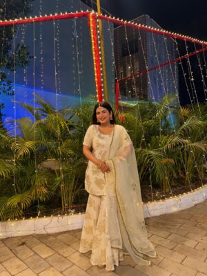Yashita Rai Instagram - Festive season ki khushboo aane lagi haii 🥹✨💛 favourite time of the year 🍃🤌🏻
.
.
.
.
.
.
.
.
.
.
[ Ethnic Photodump , Festivals , Ethnic , Indian Outfits #explore #fyp #photodump #festivefashion #festive #festivewear ]