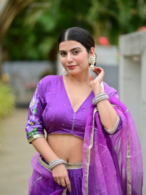 Yashita Rai Instagram - Festive season ki khushboo aane lagi haii 🥹✨💛 favourite time of the year 🍃🤌🏻
.
.
.
.
.
.
.
.
.
.
[ Ethnic Photodump , Festivals , Ethnic , Indian Outfits #explore #fyp #photodump #festivefashion #festive #festivewear ]