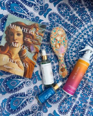 Yasmin Brunet Instagram - hoje nessa vibe ✨🧜🏼‍♀️ @yasminbeauty