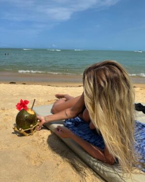 Yasmin Brunet Instagram - aaaaaai bahia 🌊🏝️🧜🏼‍♀️🌺💫🐚