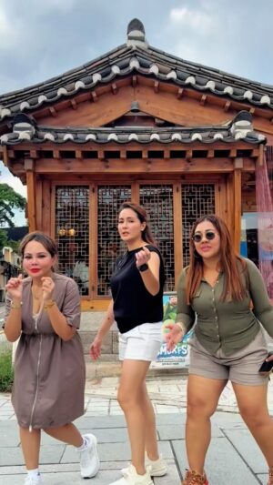 Yasmin Hani Instagram - Little pause before the adventure with my girls. Sipping coffee, soaking in the calm before our stroll through Bukchon Hanok Village, Seoul. ☕✨ Sometimes the best part of the journey is the quiet in between. 

Bukchon means “North Village” and was historically inhabited by nobles and high-ranking officials during the Joseon Dynasty. 

#Seoul
#Korea
#YasminHani
#TravelWithDeanna 
#YasminHaniTravels
#BukchonHanokVillage