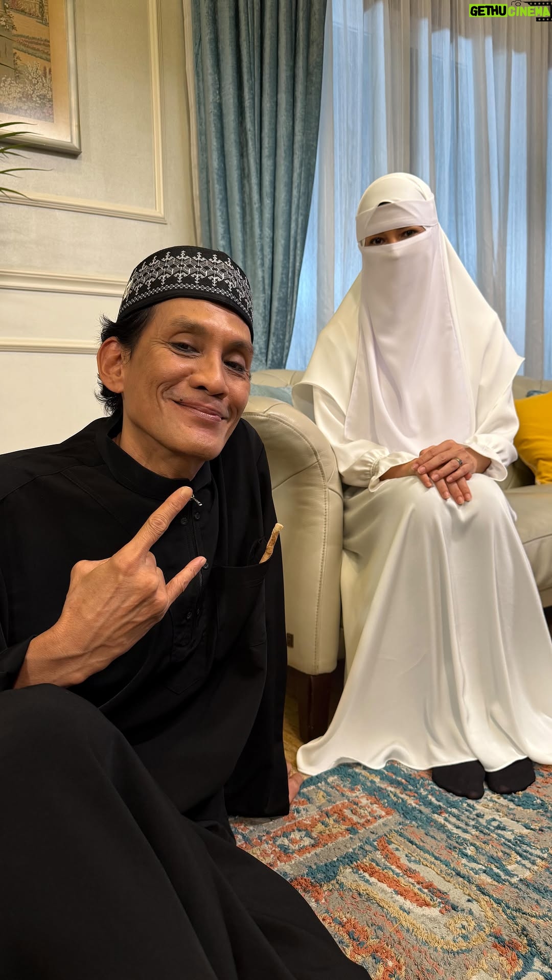 Yasmin Hani - 623 Likes - Selepas serangan jantungnya, Mikael nekad untuk belajar agama dan mula menjadi ekstrimis dengan ahli keluarganya. Adakah ahli keluar boleh terima perubahan Mikael??

Lakonan mantap: @faizalhusseinofficial @yasminhani @auniyusrii @areefamran  @psmansur @kodi_rasheed dan ramai lagi pelakon hebat🔥
Arahan: @hadithomar
Terbitan: @mylolentertainment

DADDY NAIK SHEIKH, 15 Ogos, Jumaat, 10.30 malam  di Astro Ria, saluran KITA (100), Astro One & sooka

#JomUsha #DaddyNaikSheikh #BamBamStudios #‘InilahKITASehatiBersama #AstroOne #sooka #Astro
