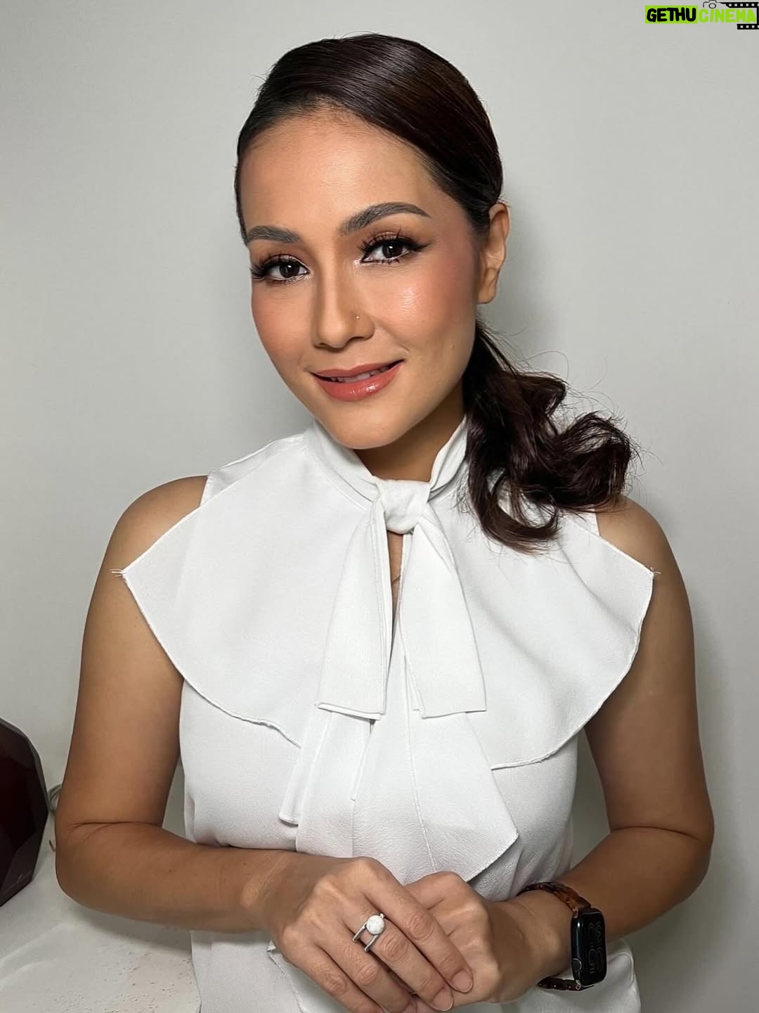 Yasmin Hani - 696 Likes - Some days I feel special. Some days I feel ordinary. Most days… I’m a little bit of both. And I’m okay with that.
Make Up: @vxenddraisa_ 
#Special
#MakeUp
#Ordinary
#YasminHani