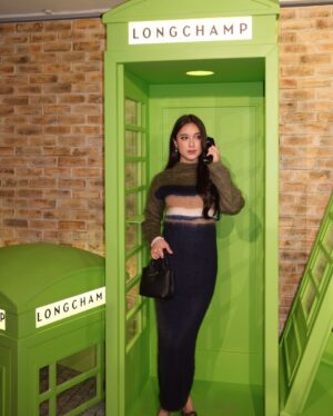Yasmin Napper Instagram - From the countryside activities to a city night out all in @longchamp 🤎