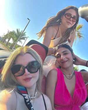 Yasmine El Khateib Instagram - Chapter 8 of 12 🧡☀️🐚🦀