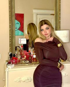 Actress Yasmine El Khateib HD Photos and Wallpapers March 2025