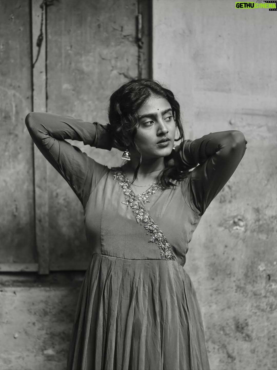 Yogalakshmi - 311K Likes - 🌖… 

Dress :- @kardhanadesigner_off 
Stylist :- @_rd_styles_ 
Pc :- @risshie_photography_  and @mano_graphy_ 

#risshiephotography