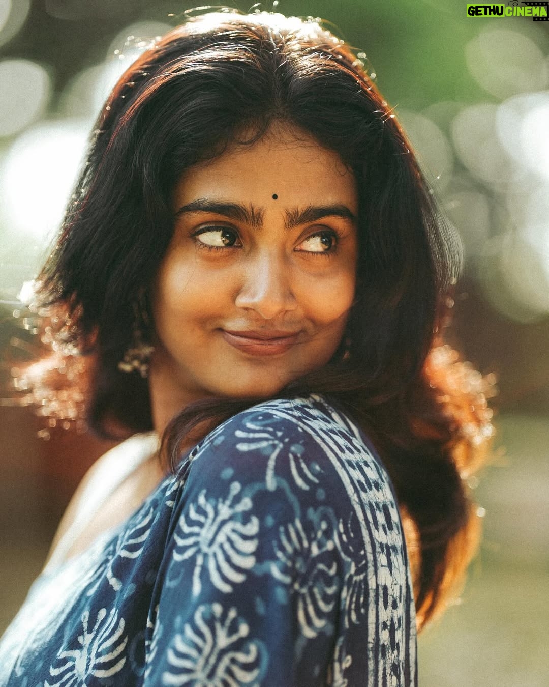 Yogalakshmi - 358.9K Likes - கண்கள் ஏதோ…! 

📸 :- @portraitsbylokesh