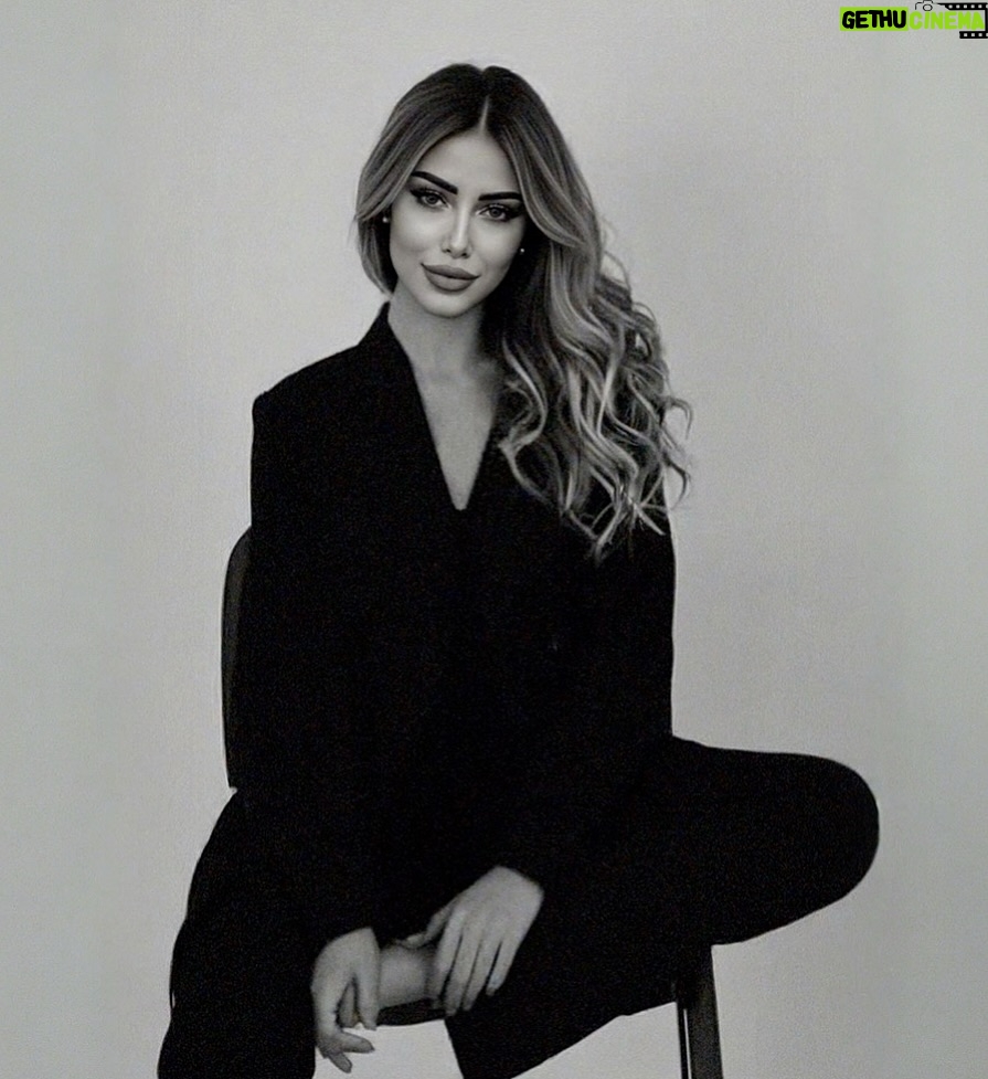 Yousra Saouf - 3 Likes - She’s calm, but she burns 🖤