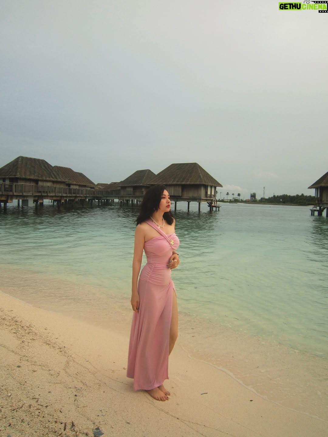 Yu Thandar Tin - 4.4K Likes - Vitamin sea #maldives