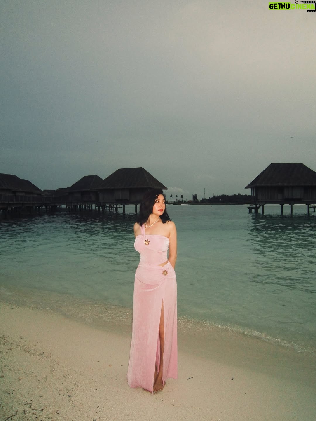 Yu Thandar Tin - 4.4K Likes - Vitamin sea #maldives