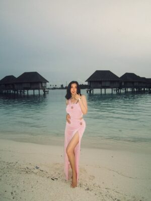 Yu Thandar Tin Instagram - Vitamin sea #maldives