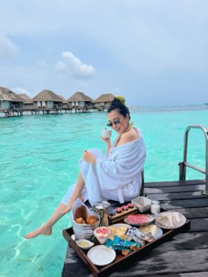 Yu Thandar Tin Instagram - āļøāļøāļø Breakfast in paradise š„„š #maldives