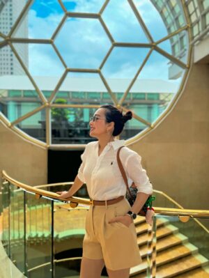 Yu Thandar Tin Instagram - āSinga-slayed it. š„ #singapore #stories_of_yu_passport