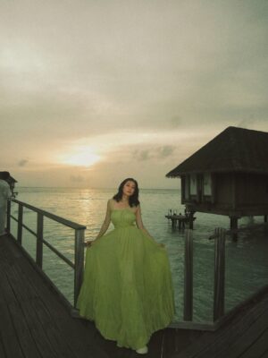 Yu Thandar Tin Instagram - “Golden hour hits different in the Maldives ✨” #maldives