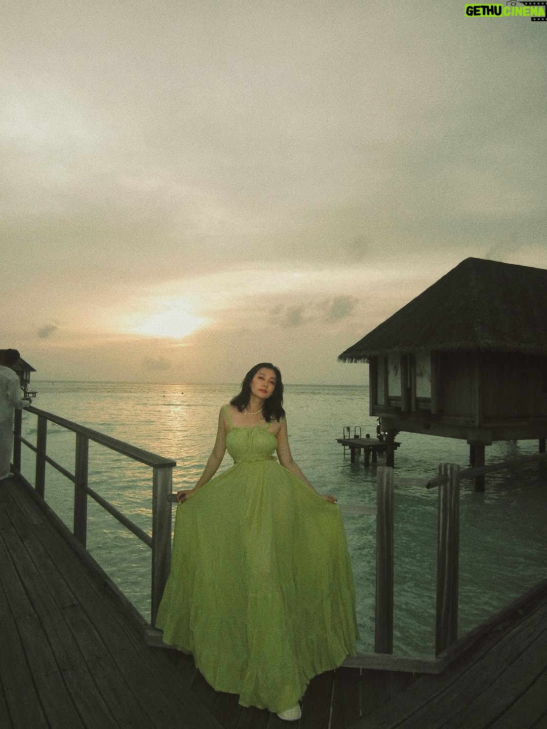 Yu Thandar Tin - 7K Likes - “Golden hour hits different in the Maldives ✨” #maldives