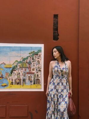 Yu Thandar Tin Instagram - Found my lemon soul in Positano 🍋✨ #positano  #italy