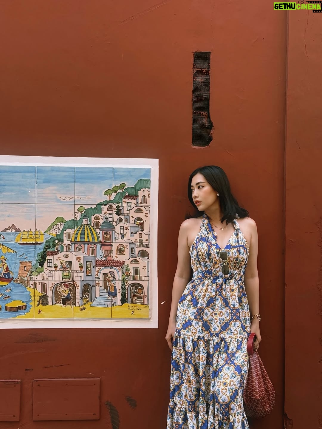 Yu Thandar Tin - 2.4K Likes - Found my lemon soul in Positano 🍋✨ #positano  #italy