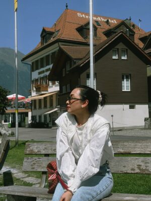 Yu Thandar Tin Instagram - Interlaken: where every view is postcard-worthy šø #swiss #interlaken