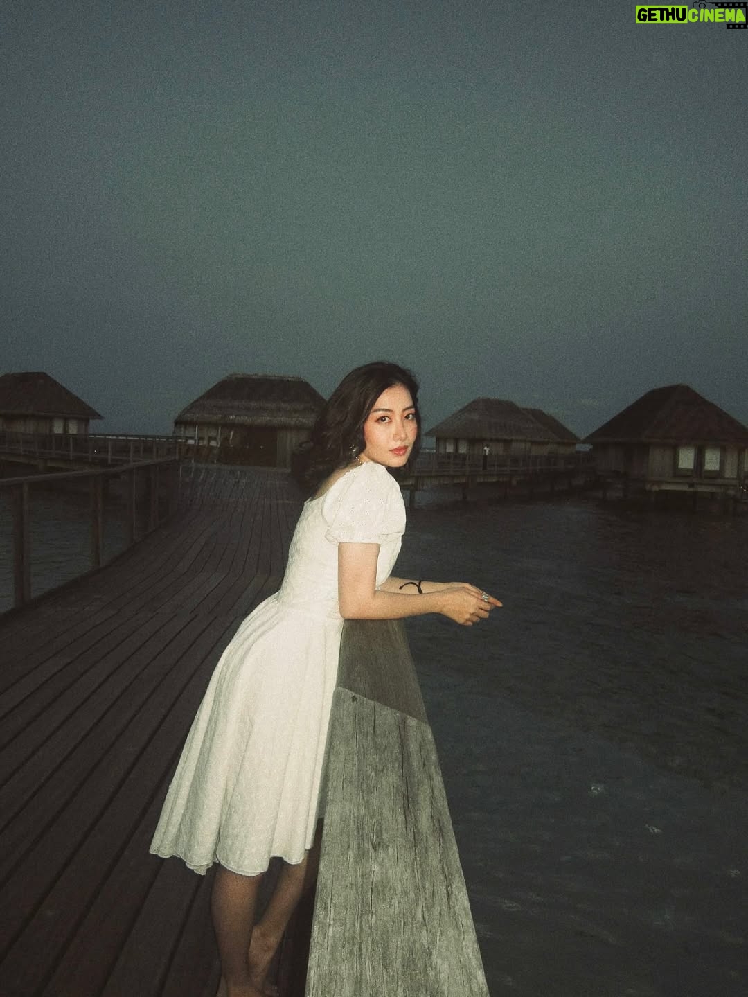 Yu Thandar Tin - 2.7K Likes - Beautiful in white 🌸 #maldives