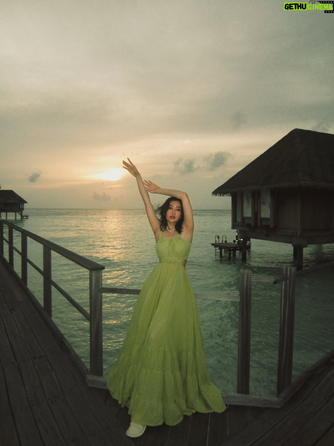 Yu Thandar Tin - 7K Likes - “Golden hour hits different in the Maldives ✨” #maldives