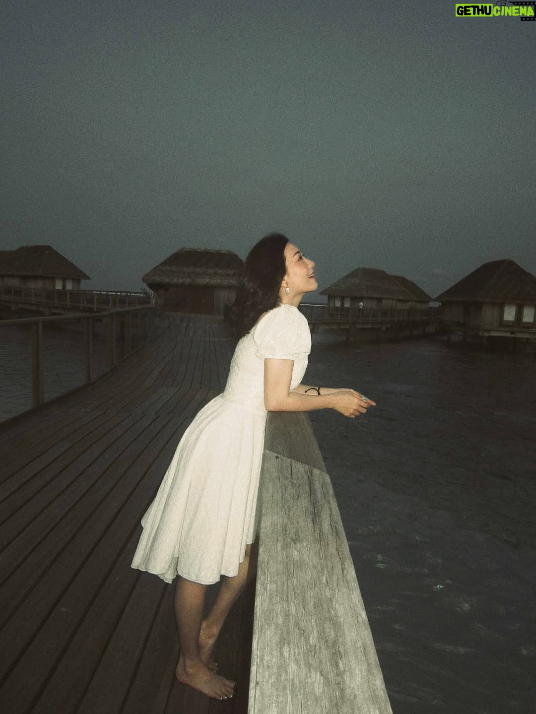 Yu Thandar Tin - 2.7K Likes - Beautiful in white 🌸 #maldives
