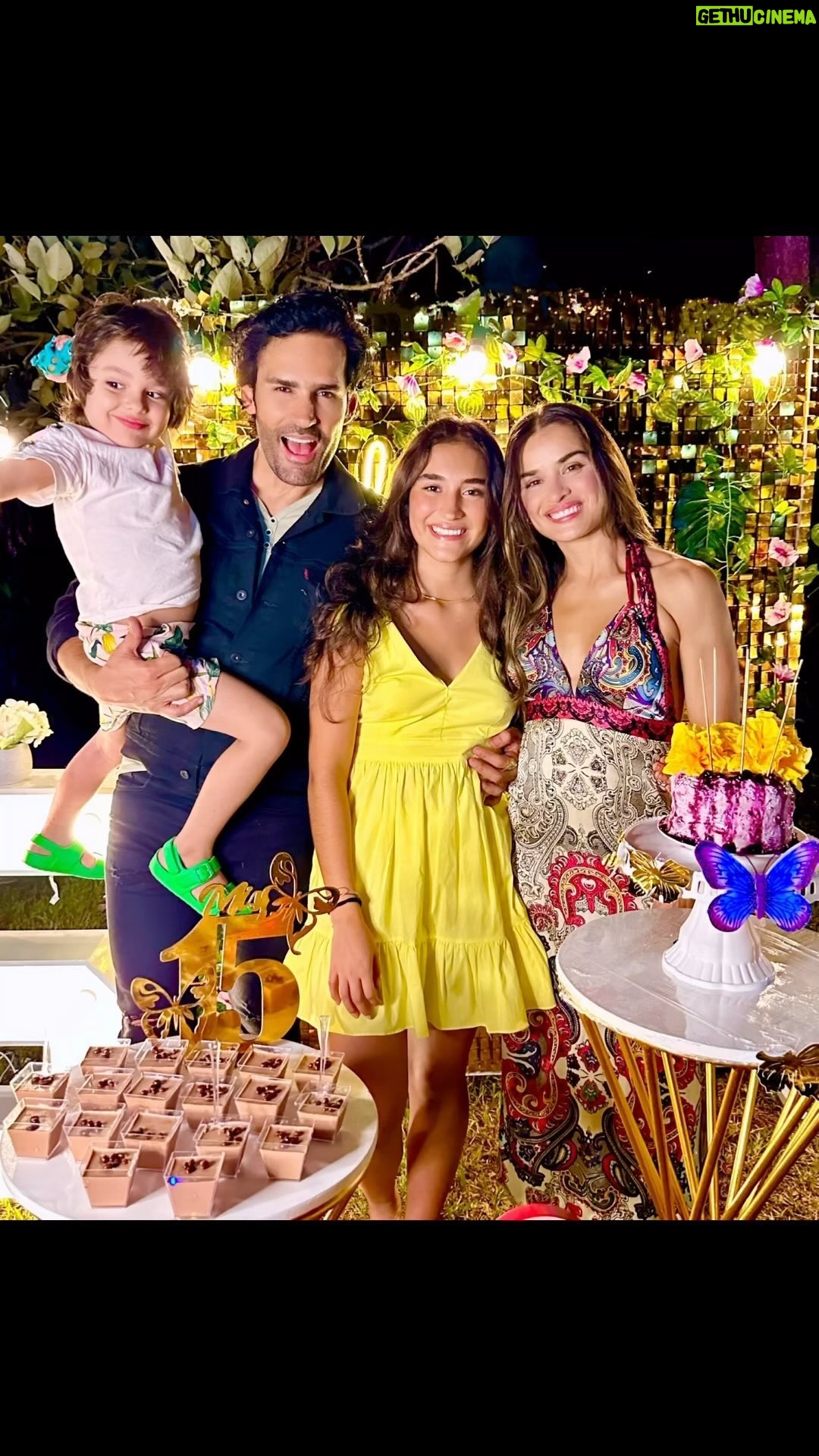 Yuli Ferreira - 57.1K Likes - Felicidades al amor de nuestra vida, Deseamos que Dios bendiga cada uno de tus pasos y te permita brillar en todo lo que hagas Te amamos nuestra pequeña Lulú ❤️ @luciariosferreira