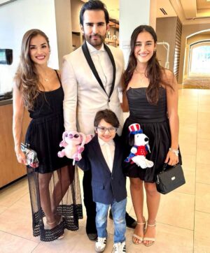 Yuli Ferreira Instagram - ✨Una familia unida, jamás…..