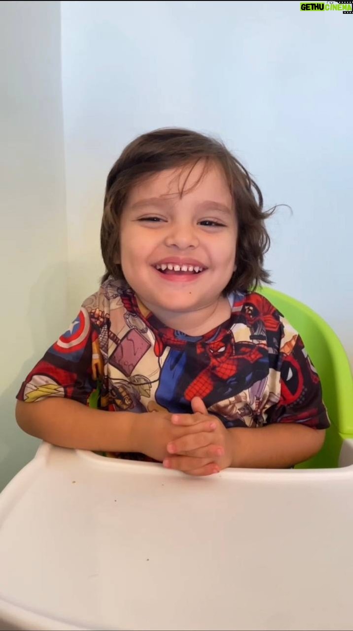 Yuli Ferreira - 42.4K Likes - David se despertó feliz y quería su Tortica dé brócoli 🥦
El poder de la salud esta en tus manos! Y mucho mejor si empezamos desde niños en casa.
