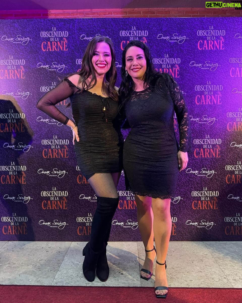 Yuliana Peniche - 2.5K Likes - Anoche fue el estreno a prensa y alfombra roja de @laobscenidaddelacarne 🎭 en el Teatro Renacimiento con puro talentoso @sugeyabregotv @cuquitaoficial_ @horaciopancheri y @salinasjorgemx Está muy atrevida y candente 🔥 la obra de teatro ¡ Tienen que verla ! Muchísimas felicidades a toda la compañía 👏🏼👏🏼👏🏼👏🏼 Éxito y larga temporada 💫 @omarproductor @jonathan.tonatiuh Sugey te queremos mucho amiga ✨❤️‍🔥 te ves guapísima y hermosa como siempre ❤️‍🔥

#centroculturalmanolofabregas #teatro #actores #laobscenidaddelacarne #alfombraroja
