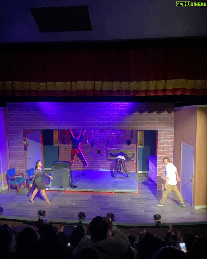 Yuliana Peniche - 2.5K Likes - Anoche fue el estreno a prensa y alfombra roja de @laobscenidaddelacarne 🎭 en el Teatro Renacimiento con puro talentoso @sugeyabregotv @cuquitaoficial_ @horaciopancheri y @salinasjorgemx Está muy atrevida y candente 🔥 la obra de teatro ¡ Tienen que verla ! Muchísimas felicidades a toda la compañía 👏🏼👏🏼👏🏼👏🏼 Éxito y larga temporada 💫 @omarproductor @jonathan.tonatiuh Sugey te queremos mucho amiga ✨❤️‍🔥 te ves guapísima y hermosa como siempre ❤️‍🔥

#centroculturalmanolofabregas #teatro #actores #laobscenidaddelacarne #alfombraroja