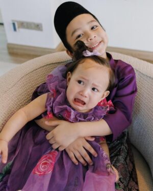 Zahirah MacWilson Instagram - Selamat hari raya maaf zahir & batin ✨💜