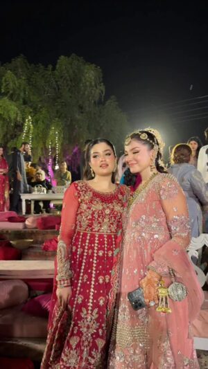 Zahra Waseem Instagram - Sangeet night♥️

Outfit @aneelas_collection 
Makeup @hooram_noor_salon