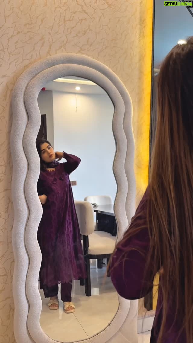 Zahra Waseem - 50.4K Likes - Weight loss tips that helped me in losing weight super fast, will be posting part 2 soon!

Weight loss kehwa: @laushebyzahra