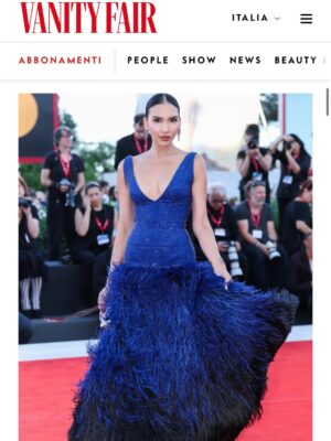 Zarina Yeva Instagram - Grazie @vanityfairitalia ❤️
#vanityfair #zarinayeva #biennale #venicefilmfestival