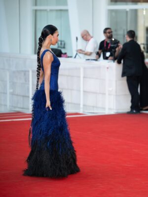 Zarina Yeva Instagram - Venice you are magical💙💙💙 @labiennale
Attending “Father Mother Sister Brother” red carpet during the 82nd Venice Film Festival by Jim Jarmoush starrig Cate Blanchett, Adam Driver.
Special thanks & styled by @marcodl82 @joydisrl
Wearing @ramikadi @ramikadi.art @aariya_diamonds @lesilla
Glam @atamas_hair @atamas_makeup
Photo @danieleventurelliphoto @oksi_official
#venice #venicefilmfestival #zarinayeva
