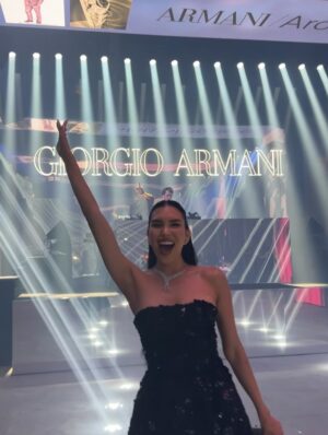 Zarina Yeva Instagram - @giorgioarmani during Venice Film Festival 🖤
#armani #venice #venicefilmfestival #zarinayeva