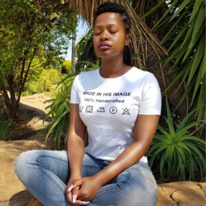Zenande Mfenyana Instagram - Self-full ❤️ 👚: @theark_lifestyle