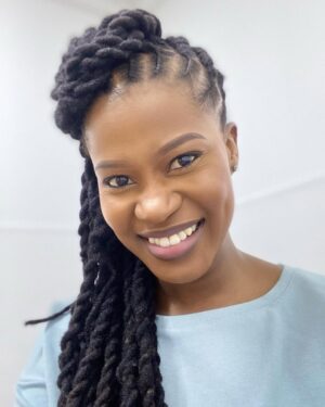 Zenande Mfenyana Instagram - Nne kere fela Dumelang ❤️😍