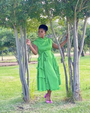 Zenande Mfenyana Instagram - BONA 💚💚💚
💄: @beautybyodi