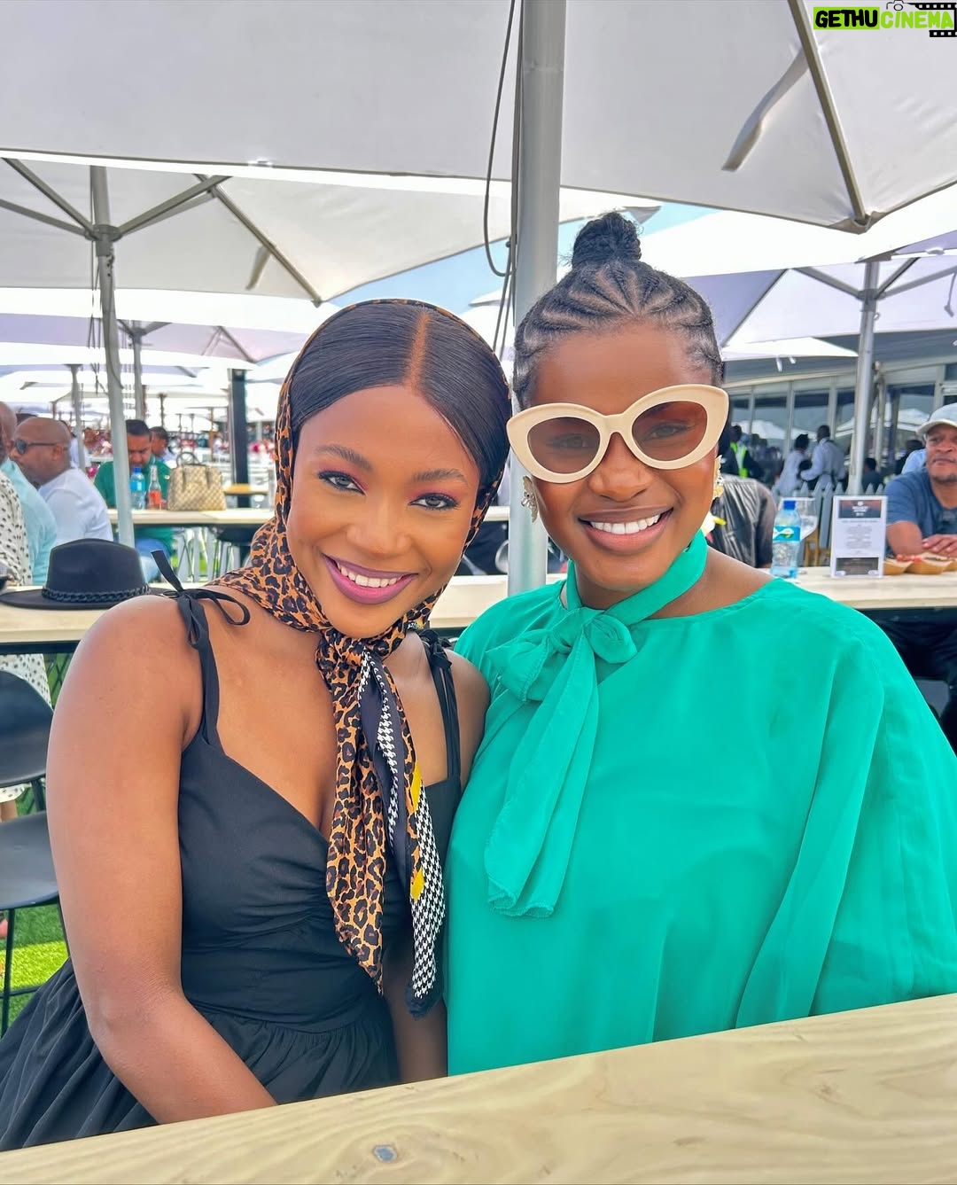 Zenande Mfenyana - 46.7K Likes - Sundays are for Sisters 🥹♥️🥰