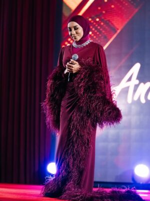 Ziana Zain Instagram - RISM 64th Anniversary Dinner. Thank you @royalinstitutionofsurveyors for having me! Such a lovely time with everyone ❤️