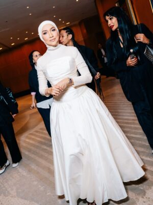 Ziana Zain Instagram - Honoured to be part of the FORTUNE ASEAN-GCC Economic Forum 2025. Grateful for the opportunity to entertain such distinguished guests — a truly memorable experience 🫶.
#zianazain #iamzianazain #FortuneASEANGCC