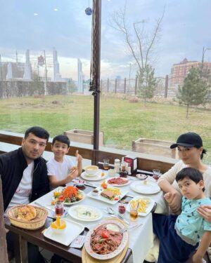 Ziyoda Instagram - Baxtli oilada eng muhim jihat nimada deb o’ylaysizlar??????

IZOHLAR KUTIB QOLAMAN👍🏻😊