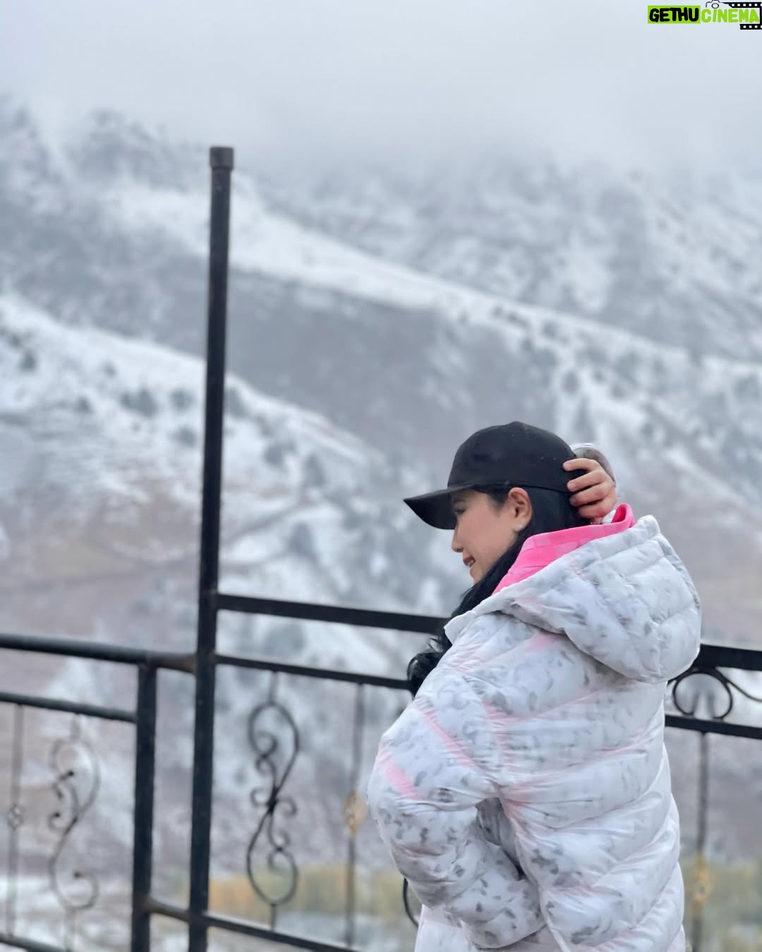 Ziyoda - 42.6K Likes - Qor sizlargaxam yoqadimi?? XA yoki YO’Q??❄️

Foto by @eldor_ehsanovich  va @muhammadaminov_husan 
10 ta foto joyladim azizlarim tomosha qiling. Filtrlanmagan va tozalanmagan tabiy fotolar🙈🤣
Qorni judaxam yaxshiko’raman meni fikirimcha ko’pchilkga qor yoqadi to’g’rimi???