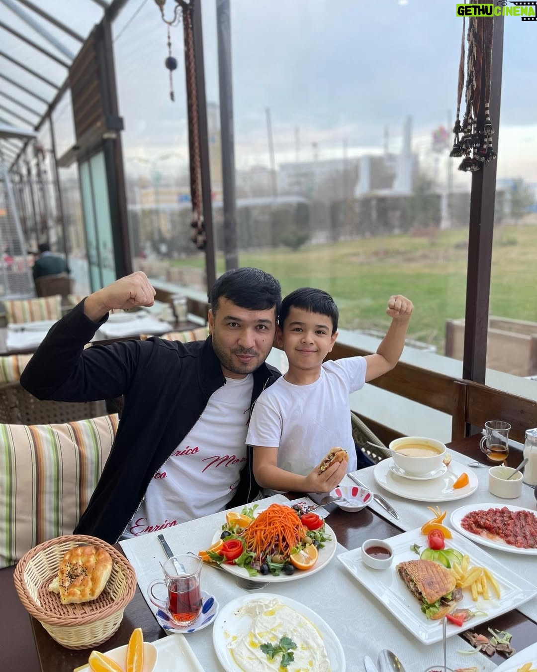 Ziyoda - 39.7K Likes - Baxtli oilada eng muhim jihat nimada deb o’ylaysizlar??????

IZOHLAR KUTIB QOLAMAN👍🏻😊