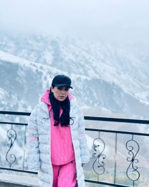 Ziyoda Instagram - Qor sizlargaxam yoqadimi?? XA yoki YO’Q??❄️

Foto by @eldor_ehsanovich  va @muhammadaminov_husan 
10 ta foto joyladim azizlarim tomosha qiling. Filtrlanmagan va tozalanmagan tabiy fotolar🙈🤣
Qorni judaxam yaxshiko’raman meni fikirimcha ko’pchilkga qor yoqadi to’g’rimi???